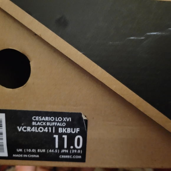 Men's Size 11 Sneakers - Picture 7 of 7